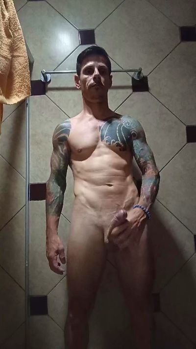 MASSAGISTA19CM4 live cam on Cam4
