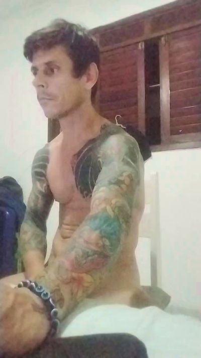 MASSAGISTA19CM4 live cam on Cam4