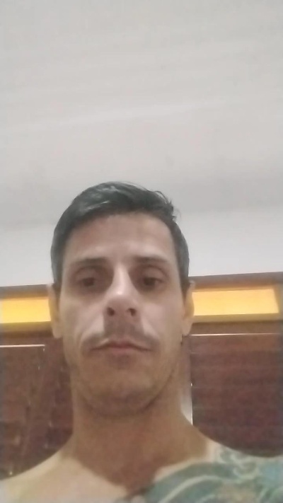 MASSAGISTA19CM4 live cam on Cam4