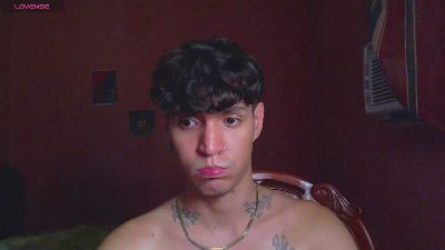 MASTER_HUNTER live cam on Cam4