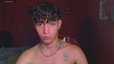 MASTER_HUNTER live cam on Cam4