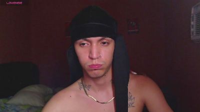 MASTER_HUNTER live cam on Cam4