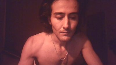 MAYBEYOUTWT live cam on Cam4