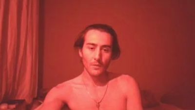 MAYBEYOUTWT live cam on Cam4