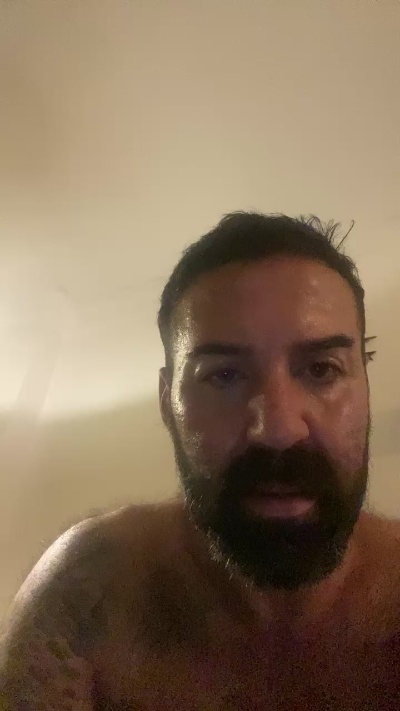 MAxiooo live cam on Cam4