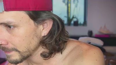 MCKLISTER69 live cam on Cam4