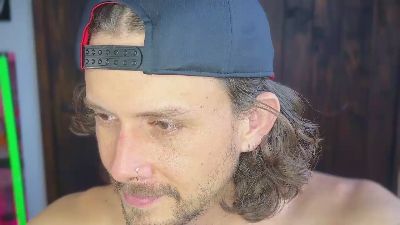 MCKLISTER69 live cam on Cam4
