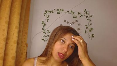 MIELSQUIRT live cam on Cam4