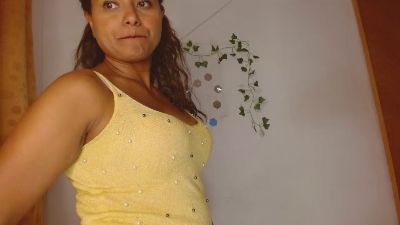 MIELSQUIRT live cam on Cam4