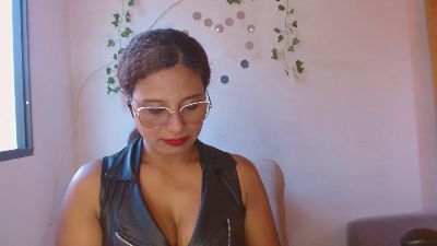 MIELSQUIRT live cam on Cam4