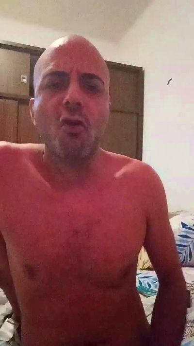 MORBOVERS85 live cam on Cam4