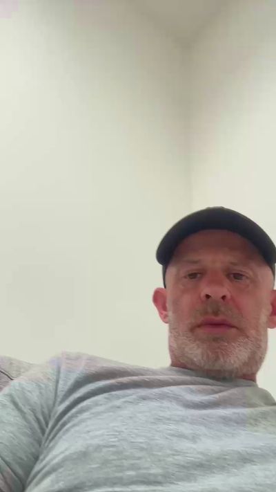 MRNICELDN live cam on Cam4