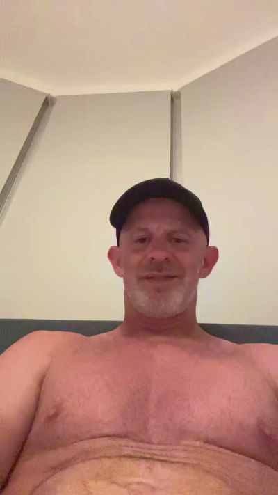 MRNICELDN live cam on Cam4
