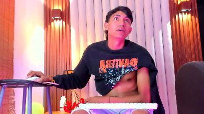 MYKE_TUCKER live cam on Cam4