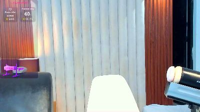 MYKE_TUCKER live cam on Cam4