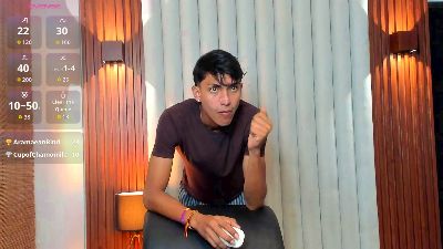 MYKE_TUCKER live cam on Cam4