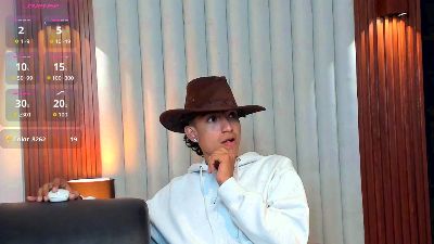MYKE_TUCKER live cam on Cam4