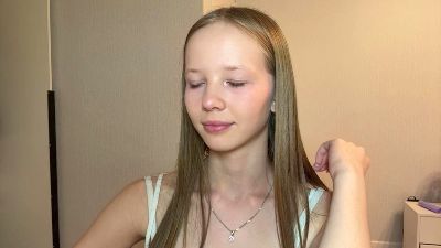 MabelleSchifko live cam on Cam4