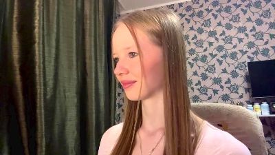 MabelleSchifko live cam on Cam4