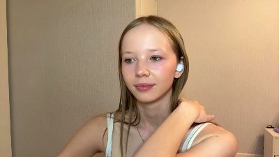 MabelleSchifko live cam on Cam4