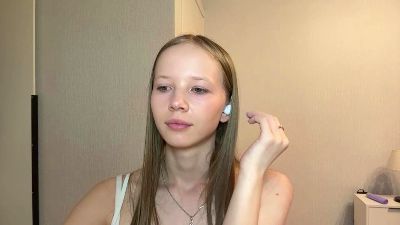 MabelleSchifko live cam on Cam4