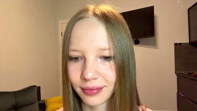 MabelleSchifko live cam on Cam4