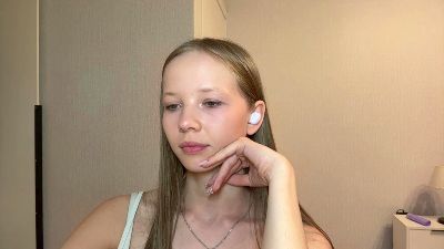 MabelleSchifko live cam on Cam4