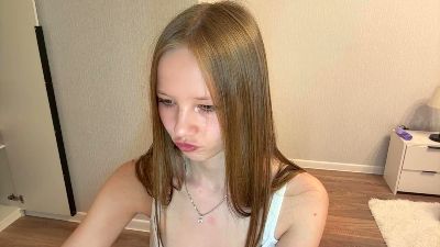 MabelleSchifko live cam on Cam4