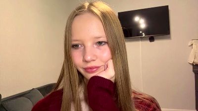 MabelleSchifko live cam on Cam4