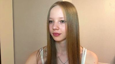 MabelleSchifko live cam on Cam4