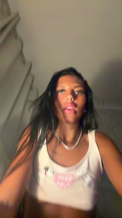 Mace444x live cam on Cam4