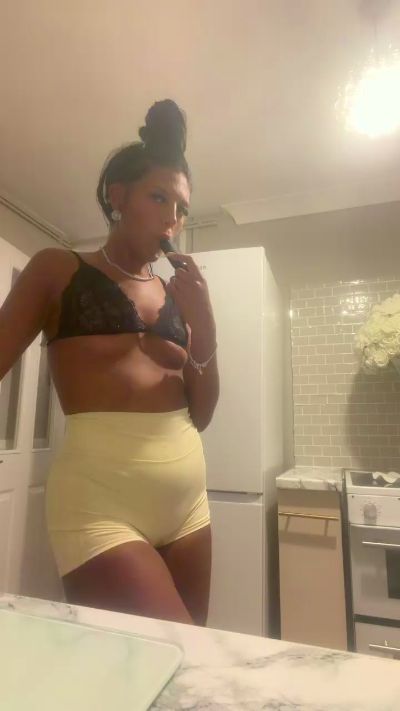 Mace444x live cam on Cam4