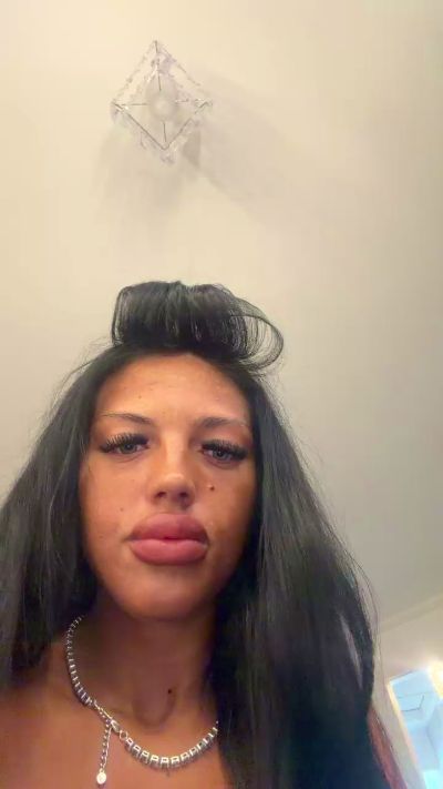 Mace444x live cam on Cam4