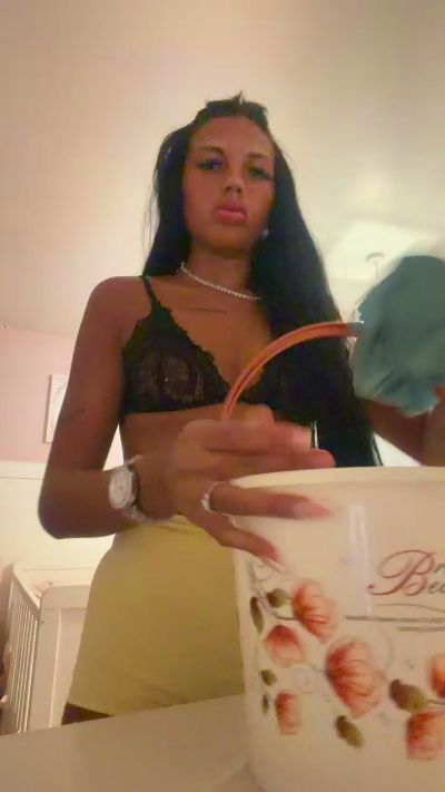 Mace444x live cam on Cam4