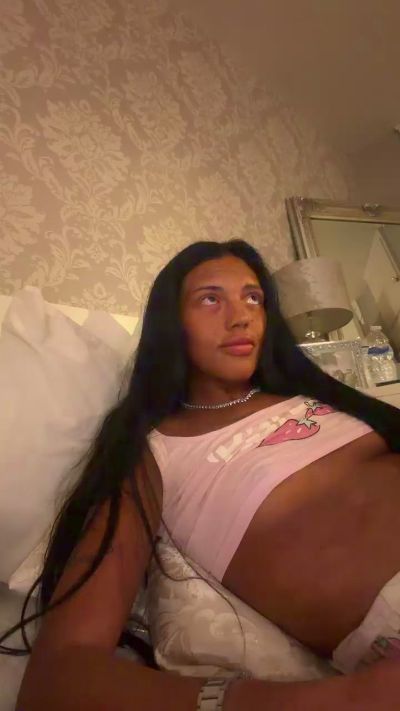 Mace444x live cam on Cam4