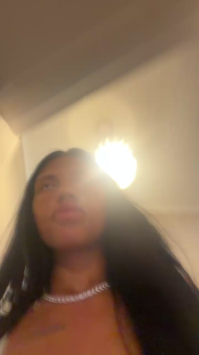 Mace444x live cam on Cam4