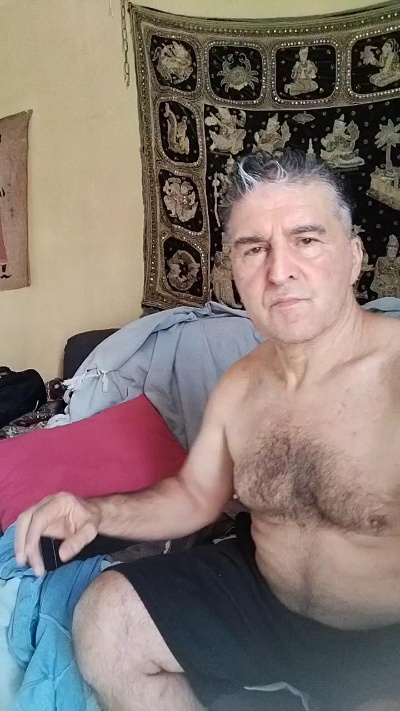 Machobearhot live cam on Cam4