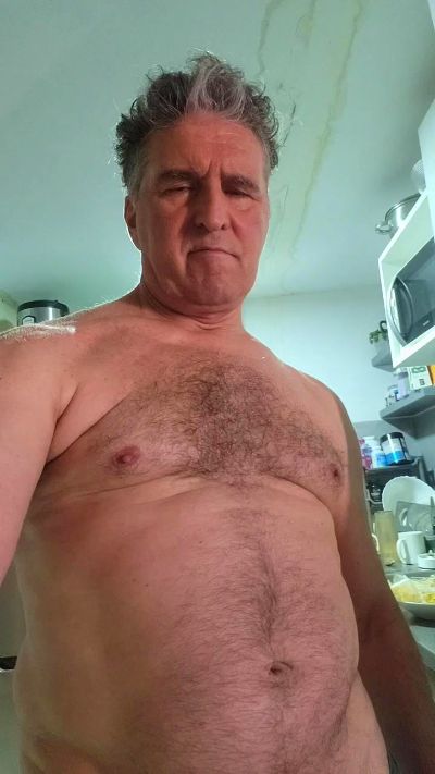 Machobearhot live cam on Cam4