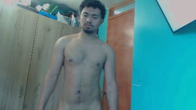 Macrino2 live cam on Cam4