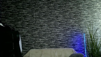 MaculineGuy69 live cam on Cam4