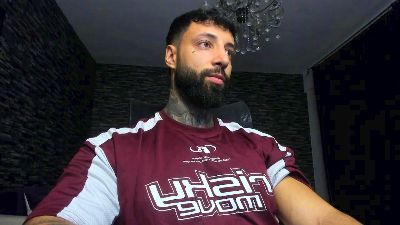MaculineGuy69 live cam on Cam4