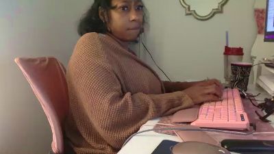 Madam_Glam live cam on Cam4