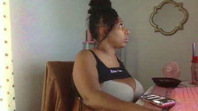 Madam_Glam live cam on Cam4