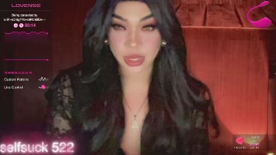 Madameagnes1 live cam on Cam4