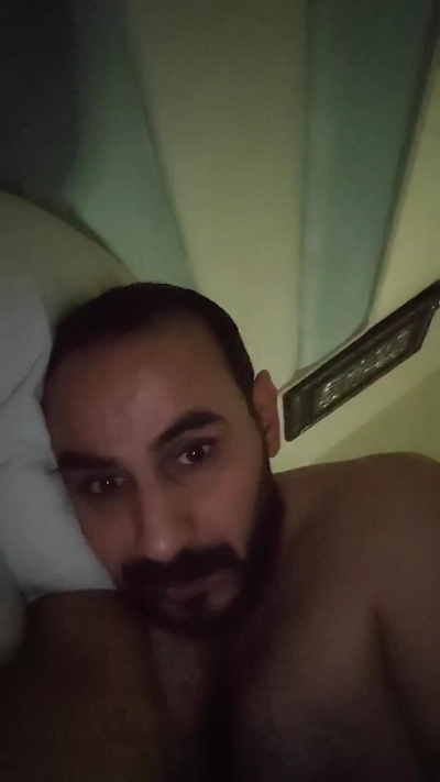 Madamo30 live cam on Cam4