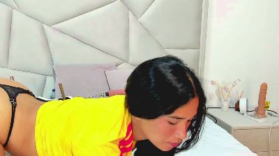 Maddy__18 live cam on Cam4