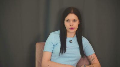 MadeleneMohamad live cam on Cam4