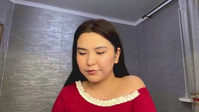 MadelineKum live cam on Cam4