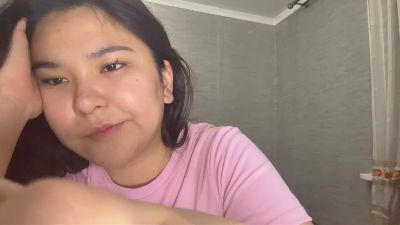 MadelineKum live cam on Cam4