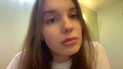 MadelinePinley live cam on Cam4
